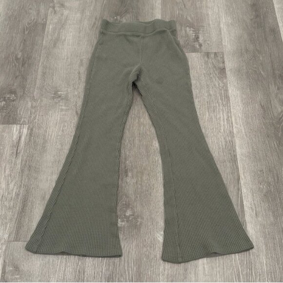 Aerie High Waisted Sage Green Waffle Knit Flare Pants Lounge Womens XS - Picture 1 of 6